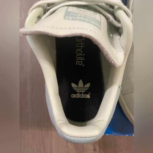 Pharrell Williams Adidas Stan Smith - Picture 2 of 5